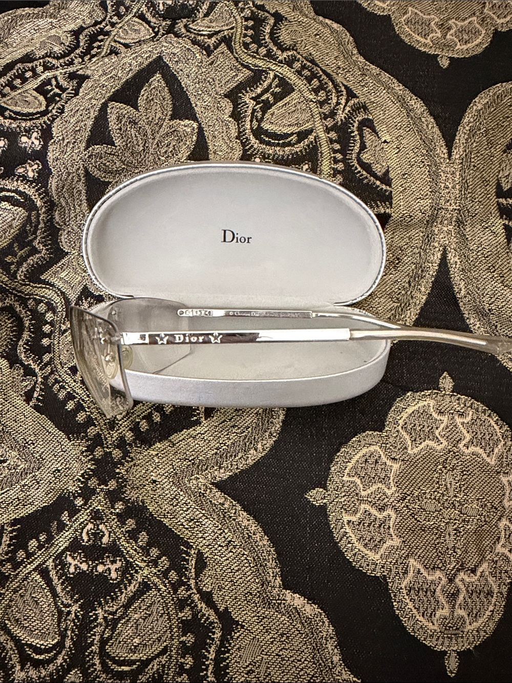 Authentic Dior Rimless Sunglasses in Clear and Silver - Picture 4 of 10